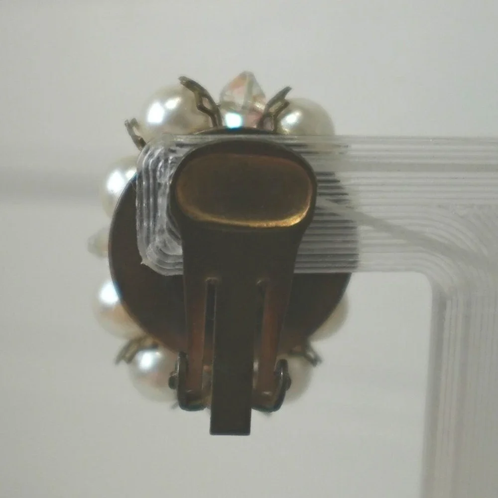 Vintage Faux Pearl Clip-on Earrings MCM‎ Chunky Glam Rhinestone Gold Tone